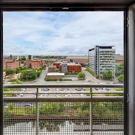 Lägenhet Large 2 Bed 2 Bath