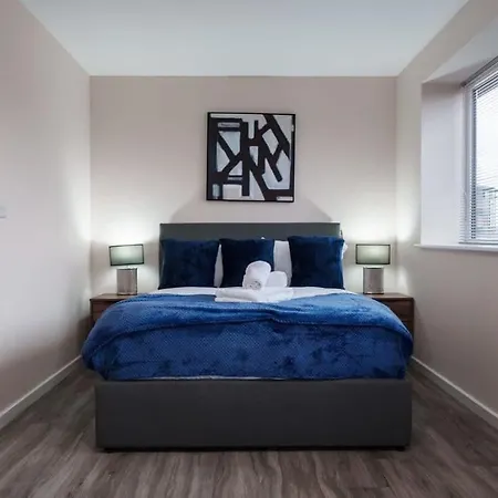 Free Parking Media-city By Superhost Manchester