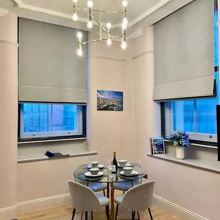Sleek Apartment Manchester
