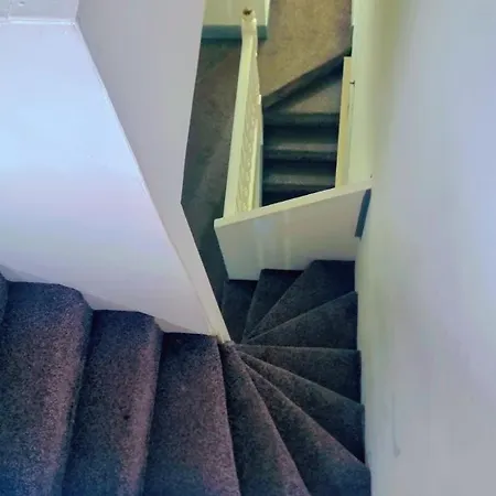 Charming Victorian Retreat 4br House In Manchester