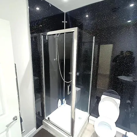 Проживание в семье West Didsbury