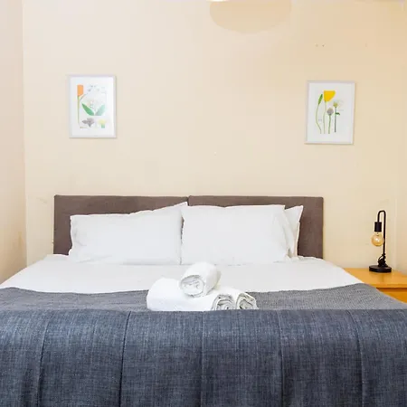 Studio In Stretford With Great Transport Links Lejlighed *