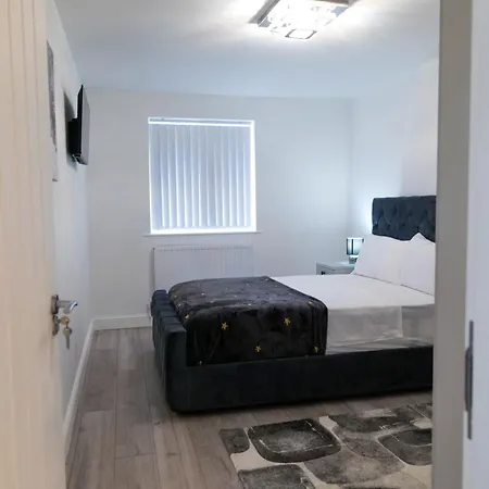 Downtown Cozy House In בית נופש *