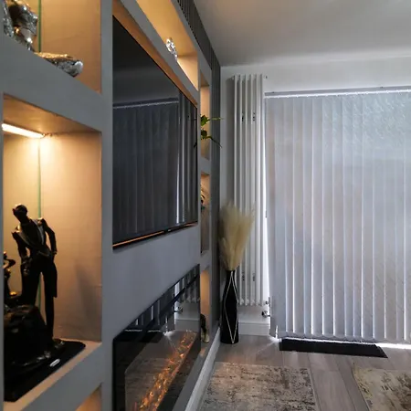 Downtown Cozy House In בית נופש