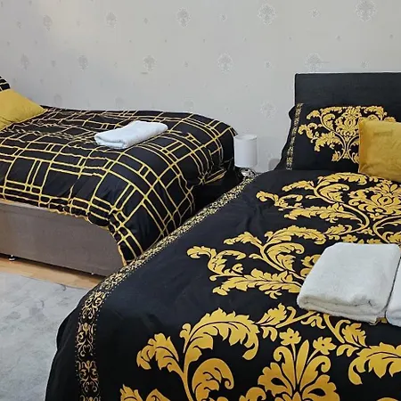 The Cornbrook Place بيت للعطل مانشستر