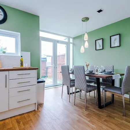 Townhouse 5mins To Centre And Etihad - Free Secure Parking * Manchester