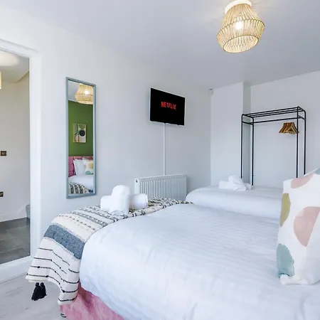 R&r - Modern Townhouse Near Etihad & Centre