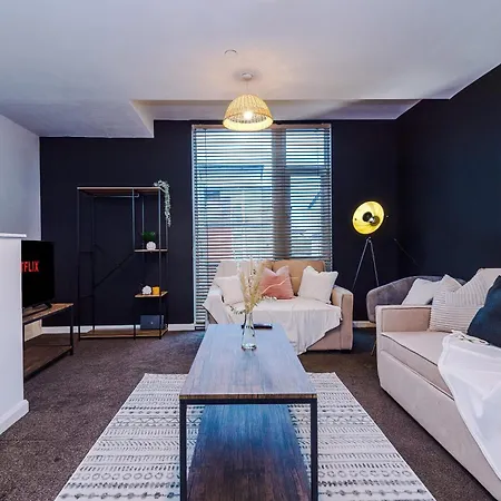 Prázdninový dům Rest&recharge At A Spacious Townhouse By The Etihad Manchester