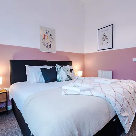 Prázdninový dům Rest&recharge At A Spacious Townhouse By The Etihad Manchester