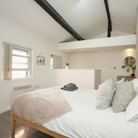 Апартаменты City Centre 2br Strong Wifi