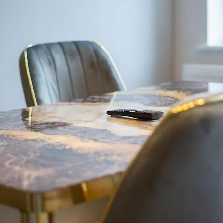 Luxury 4 Bedroom Apartment