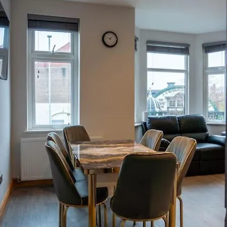 Luxury 4 Bedroom