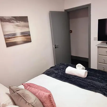 Дом отдыха Large Victorian House 15 Minutes From Centre