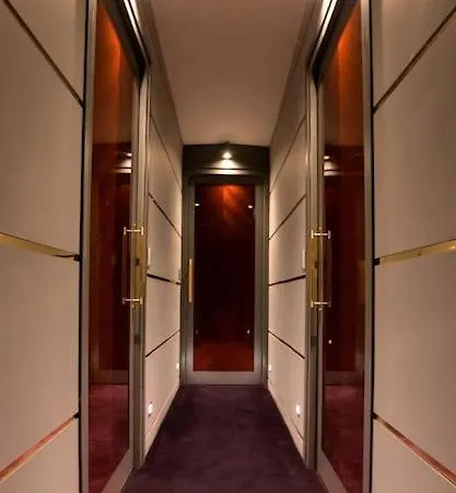 船上ホテル Stunning 130ft Classic Yacht