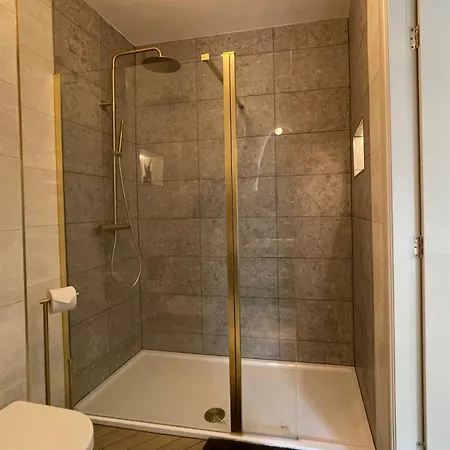 Feriehus Serene Retreat Sleeps 6 With Garden