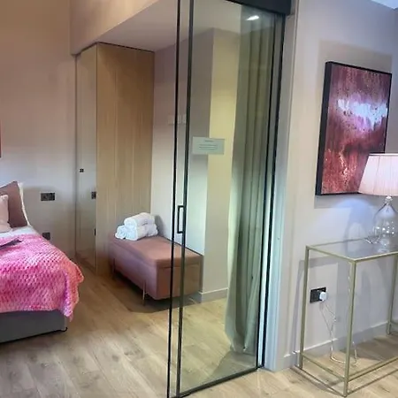 Διαμέρισμα Pretty Pink Posh Penthouse