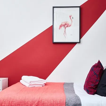 Hébergement de vacances Large Stylish House - Sleeps 10