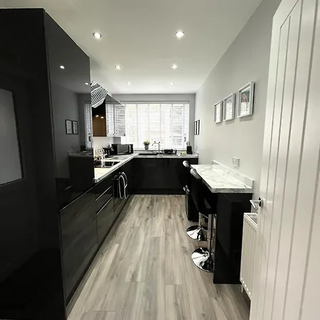 別荘 Modern 3-bed Stay-away-home Sleeps 6 Nr
