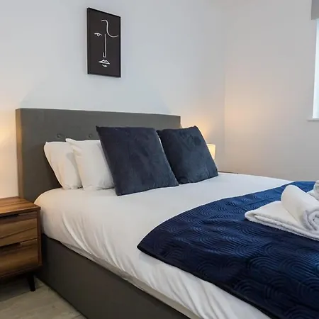 Media Salford Quays Flat By Superhost