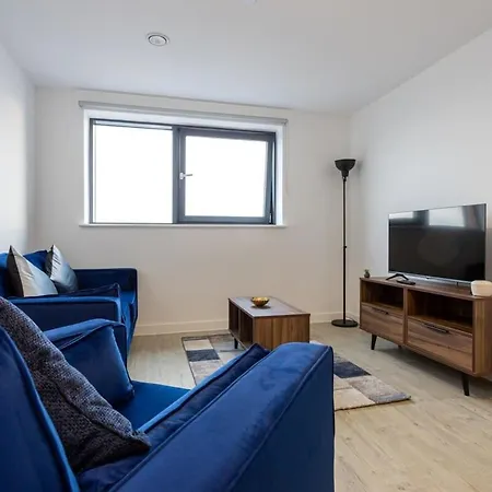 2 Bed Media Flat Salford Quays בית נופש