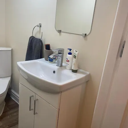 Newly Built Private Ensuite Apartman Manchester