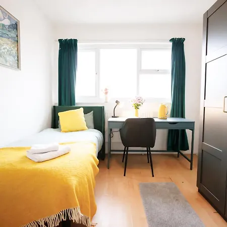 Vendégház The Apollo *