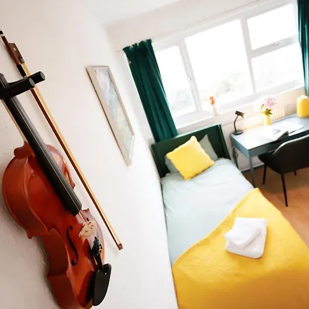 Guest house The Apollo