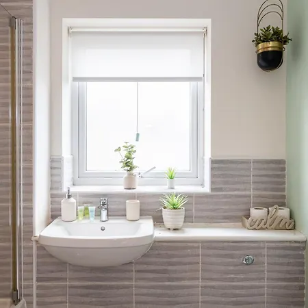 Etihad Stadium House *