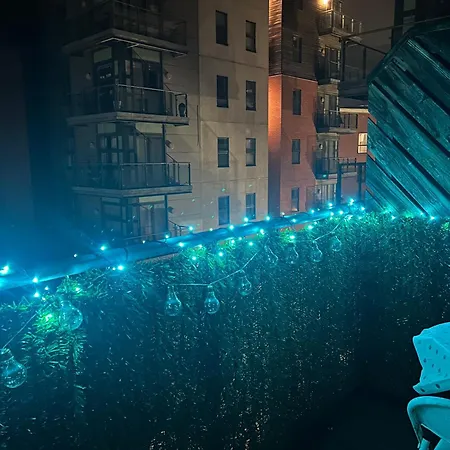 Cozy 5 Min Walk From Arena