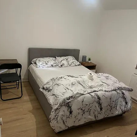 Deluxe Double Bedroom Manchester