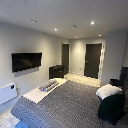Luxurious 2 Bedroom
