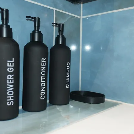 Cosy 2 Double Bedroom In Ancoats 7 Minutes From Coop Live, Etihad Stadium & Centre- Free Parking Available *