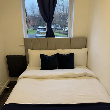 Cosy 2 Double Bedroom In Ancoats 7 Minutes From Coop Live, Etihad Stadium & Centre- Free Parking Available مانشستر