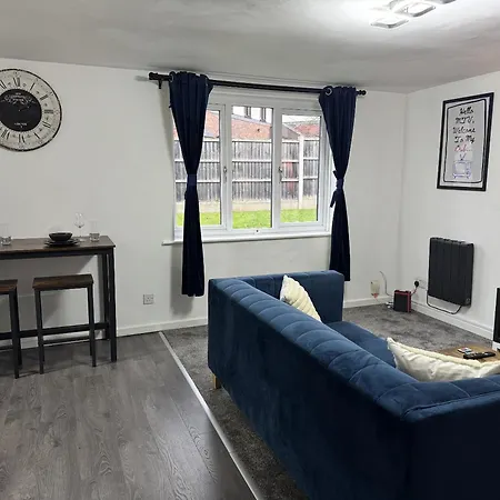 شقة Cosy 2 Double Bedroom In Ancoats 7 Minutes From Coop Live, Etihad Stadium & Centre- Free Parking Available