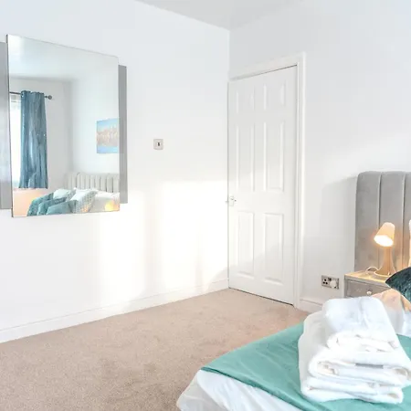 דירה Latestapartments Near Coop Live And Etihad Stadium *