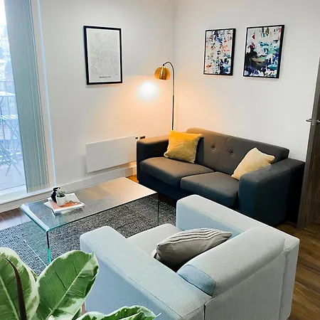 The Panda - Modern 2 Bedroom In Centre