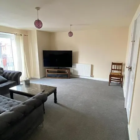 Beautiful 2 Bedrooms Near Centre *