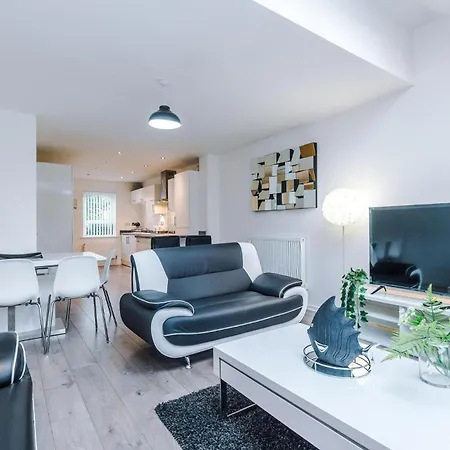 3br-walktocitycentre-garden-freeparking Prázdninový dům