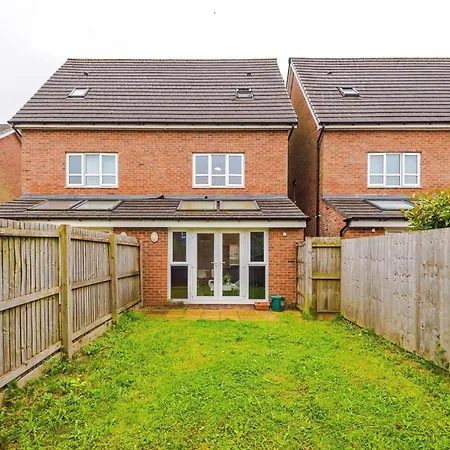 3br-walktocitycentre-garden-freeparking Nyaraló Manchester