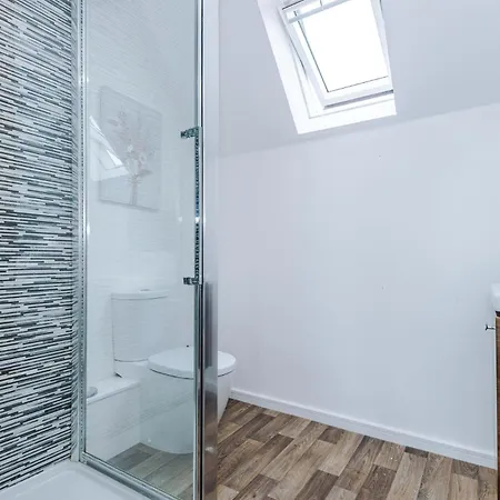 3br-walktocitycentre-garden-freeparking Prázdninový dům *