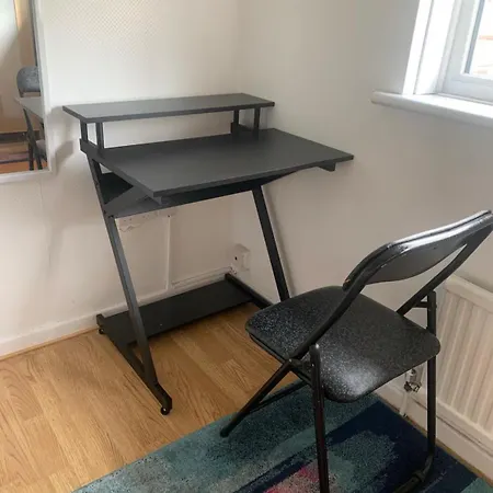 Prázdninový dům 5 Bedrm Hse! Ev! & Nr Citycentre! *