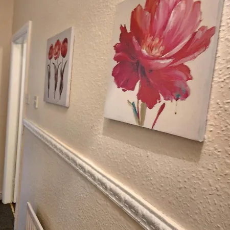 Σπίτι διακοπών Go Big ! Entire Cozy House For Max 8 People Near Center