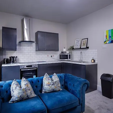Cozy - Great Location - Perfect For Long * Manchester