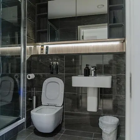 شقة Luxury 2 Bed Penthouse With Stunning Views In Centre