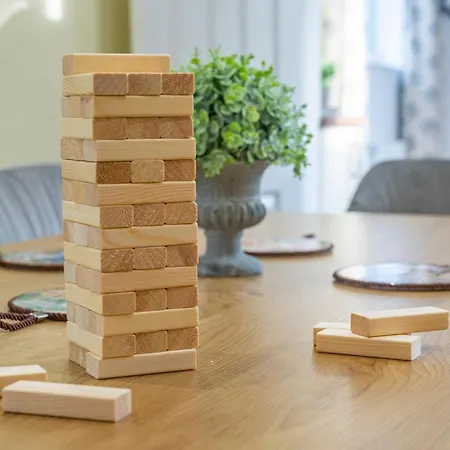 Beautiful Three Bedroom House - Escape *