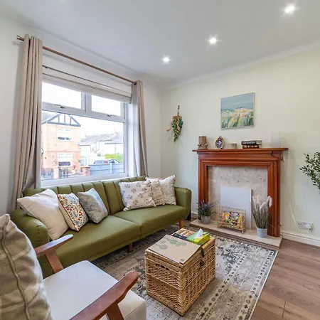 Beautiful Three Bedroom House - Escape *