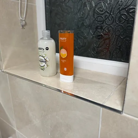 Hotel A Better Night Ltd Salford (Greater Manchester)