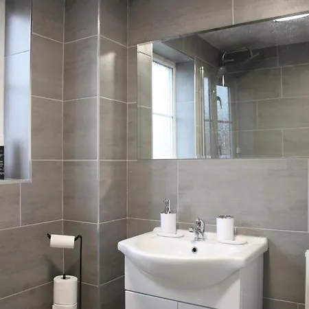 Casa vacanze 3 Bedroom House Close To Centre Free Parking Manchester