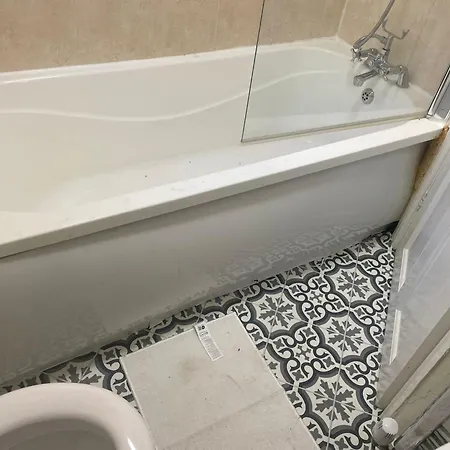 Quarto em Acomodações Particulares The Reddish Retreat - Individual *