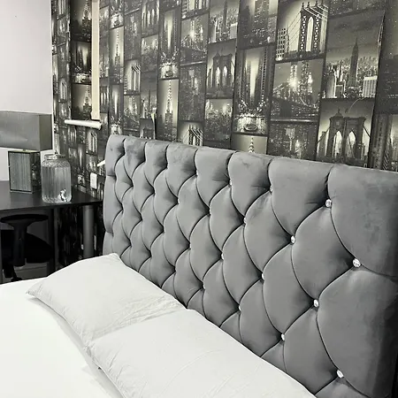 Кемпинг Mizz Place Манчестер